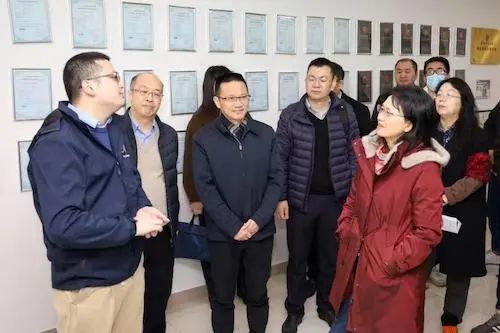 罗卫红1