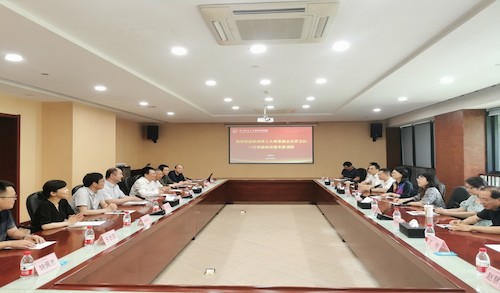 杭州市人大常委会副主任、九三学社市委主委罗卫红一行走访九三学社杭师大基层委员会1
